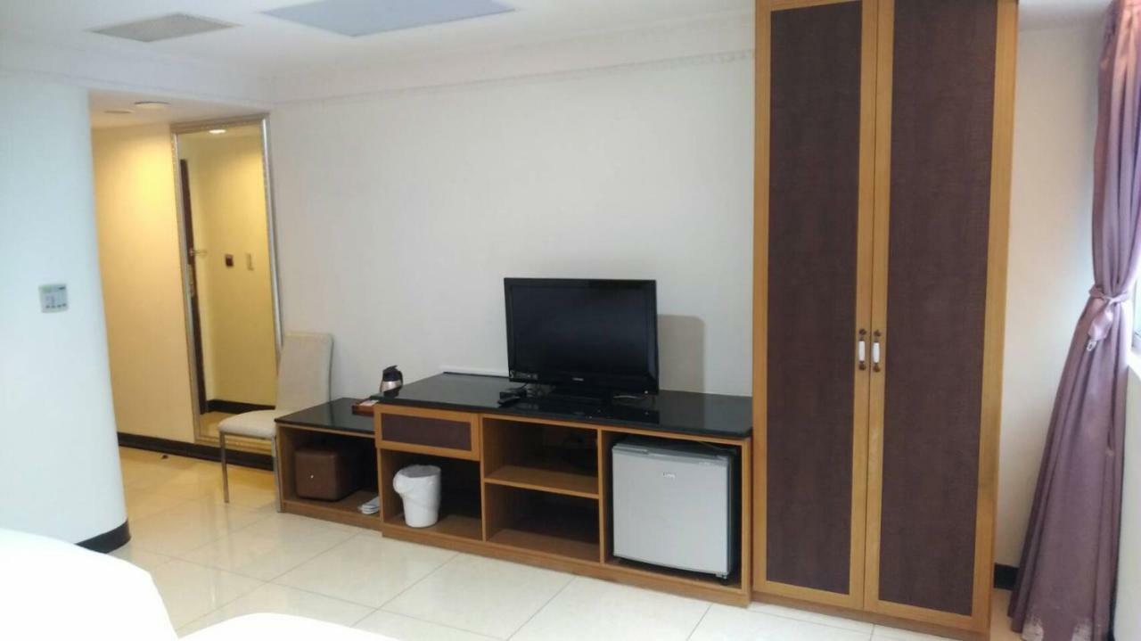 Schoen Hotel Kaohsiung Extérieur photo
